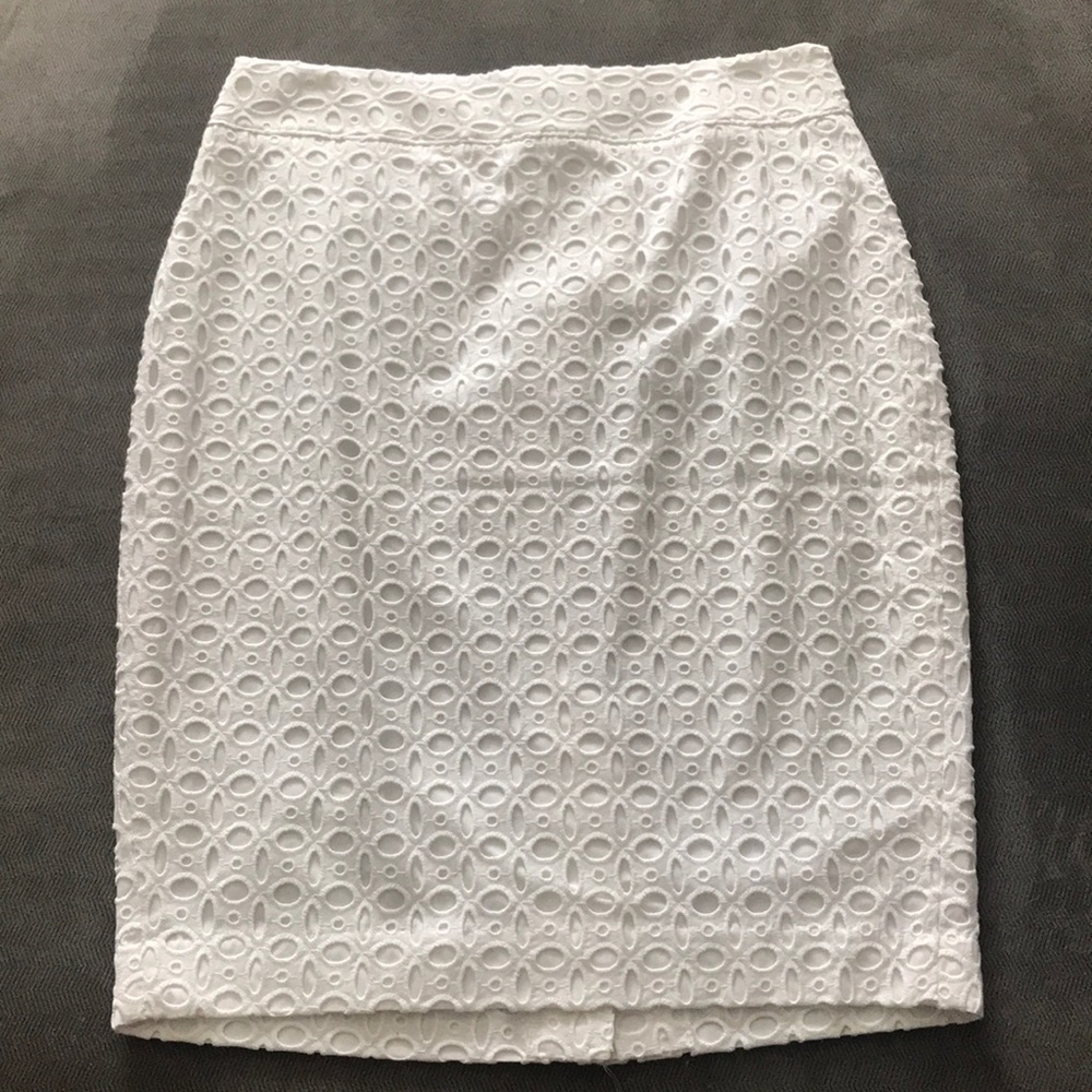 NWT LOFT white lace pencil skirt